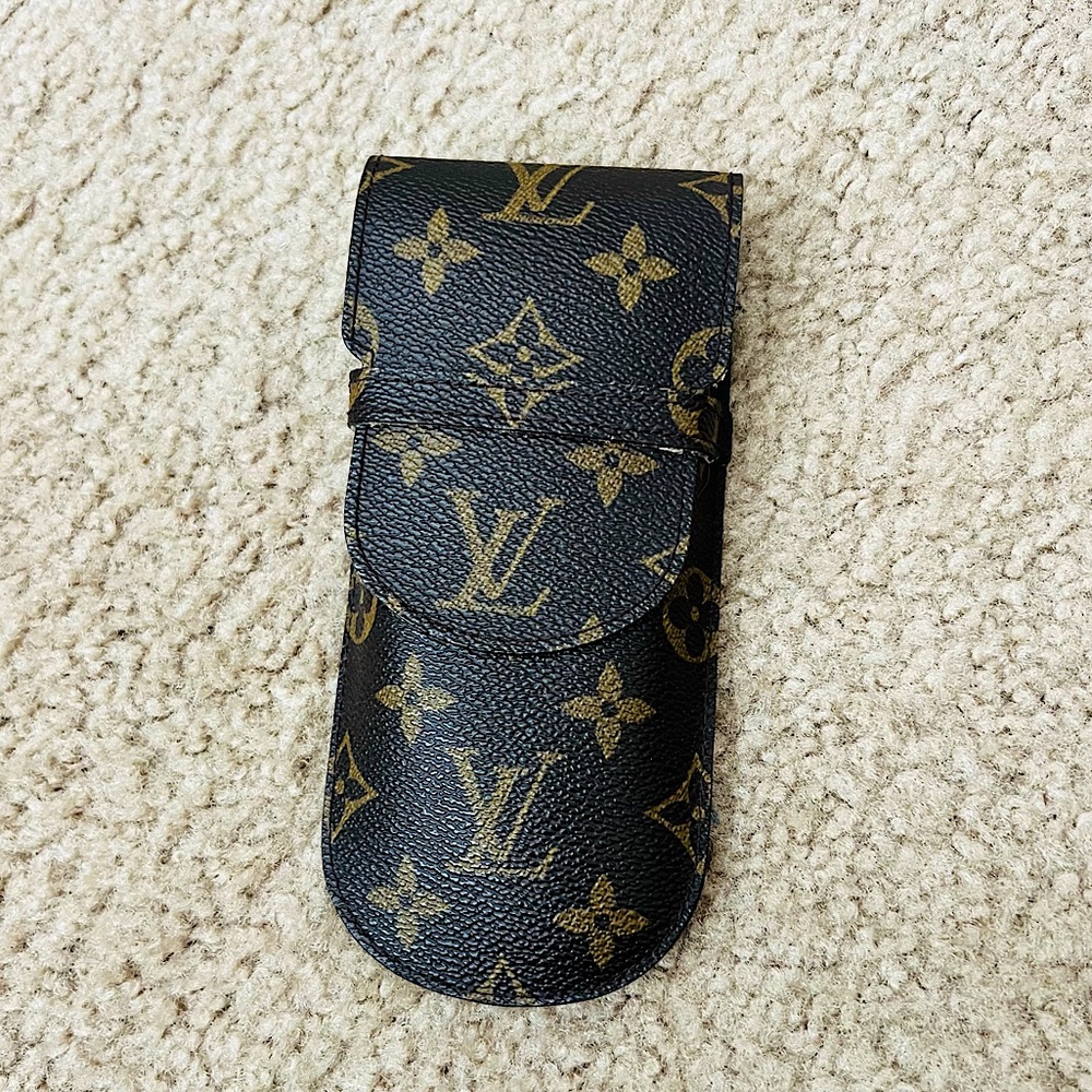 Authentic Louis Vuitton Monogram Glasses Sunglasses Case w Flap